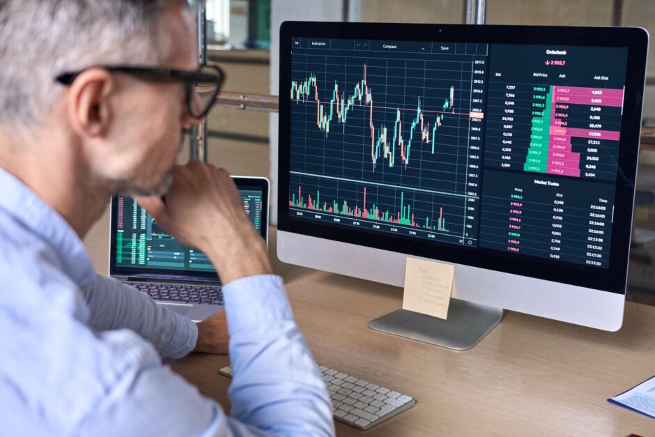 how to calculate pivot points